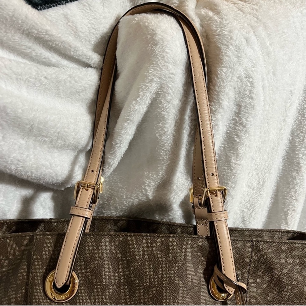 Michael Kors Jet Set Logo Tote Mocha - Picture 4 of 16